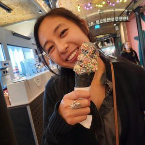 Meet your Posher, Amber